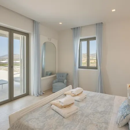 Ioli In Paros With Private Infinity Pool